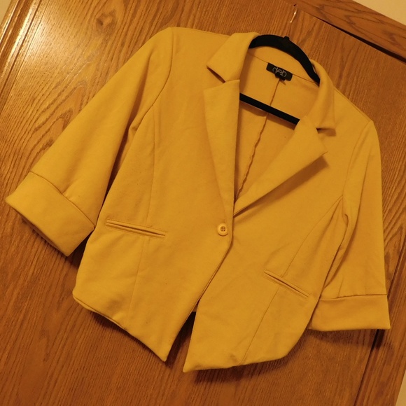 Yellow/Mustard Jacket - Picture 2 of 5